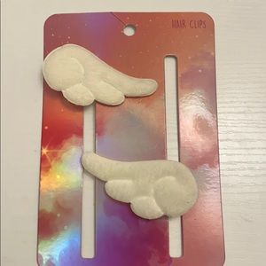 Wing hair clips